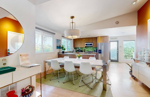 The Mesa Casa | Colorful home with private pool and spa & private gas grill - families welcome