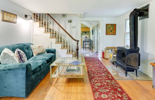 Milanville Casa | Colorful Milanville Home w/ Backyard!