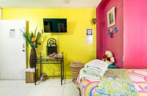 Montego Bay Casa | Colorful Private Room Oasis