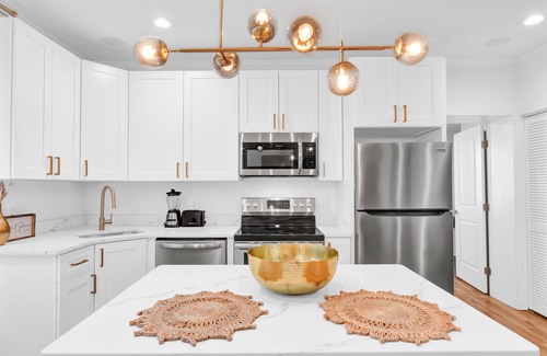 Gallaudet Apartamento | Colorful Remodeled Boho Suite- By Union Market & Restaurants. Quiet Area!