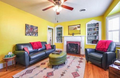 Roanoke Casa | Colorful Roanoke Vacation Rental with Hot Tub!