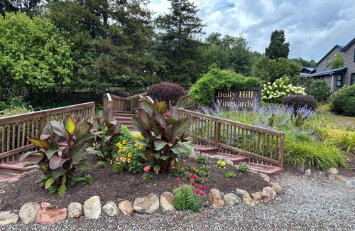 Bath Casa | Colorful & Spacious 3BR Getaway in Wine Country