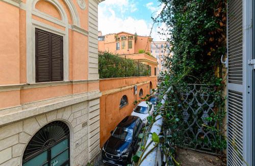 Campitelli Apartamento | Colosseum Apartment with Terrace by NDP rent