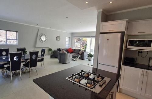 Edenvale Casa | Colourful Horizons