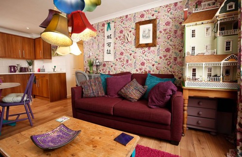 Welwyn Garden City Apartamento | Colourful Quirky Apartment Opposite Shire Park