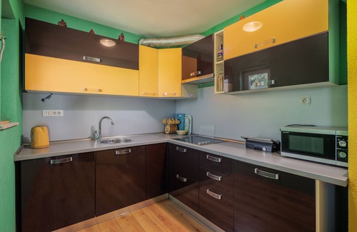 Kostrena Apartamento | Colourful Seaview Apartment, Kostrena, Croatia