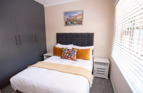 Pretoria Apartamento | Colourfully cosy