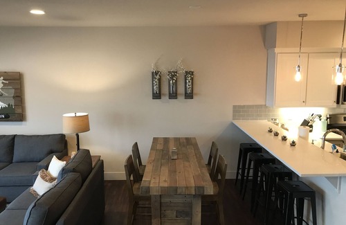 Troutdale Casa | Columbia Gorge Industrial Loft en 2nd Street - 2 recámaras más Den