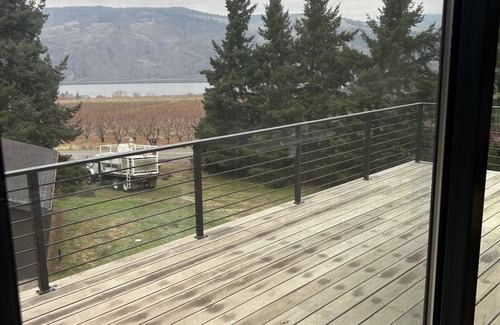 Mosier Casa | Columbia Gorge playground Pickleball & Disc Golf wind-sports Biking Hiking