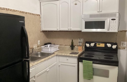 Cockburn Town Condominio | Colwins #3 Family/Group w/Movie Room Sleeps 6