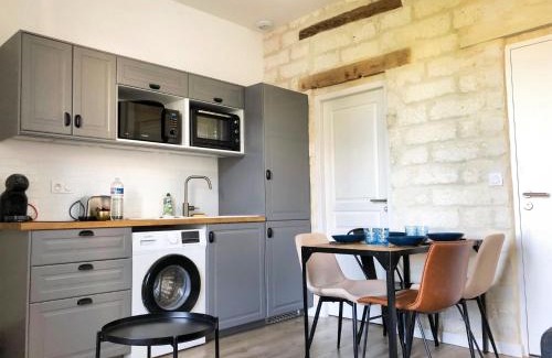 Gares Apartamento | Comédie ST-Roch - T2 - Hypercentre Gare - CLIM & NETFLIX