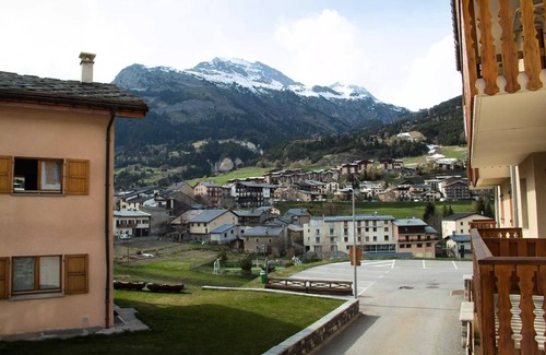 Aussois Apartamento | KOM306M : Wohnung in ruhiger Lage in der Nähe von kostenlosen Shuttles und Schwimmbad