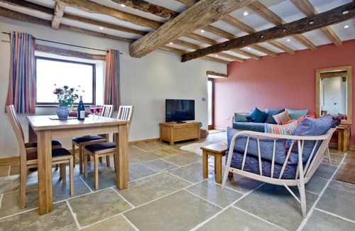 Wadeford Casa | Combe Barn