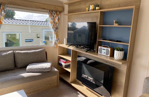 St Leonards-On-Sea Otro | Combe Haven
