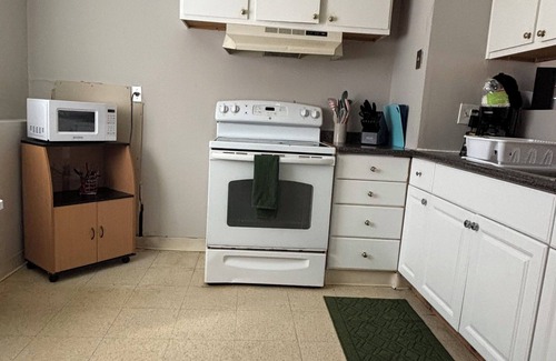 Columbus Apartamento | Combined 2 two bedroom unit side by side with easy access to family and friends