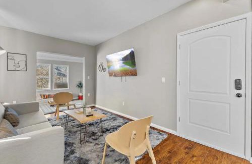 Near Northside Apartamento | Combined 3rd & 4th unit