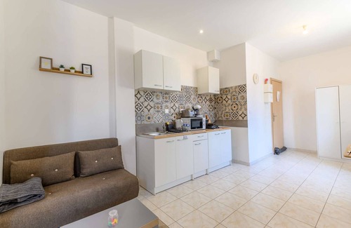 Tremblay-les-Gonesse Apartamento | Come and discover the cocoon of l'impasse in Tremblay en France with our Deluxe studio!