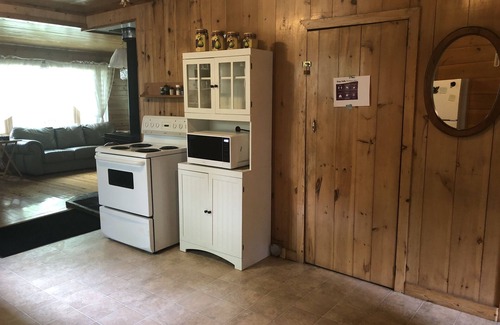 Crystal Falls Cabaña | ¡Ven y disfruta de esta hermosa cabaña privada con tu familia!