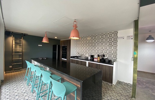 Bogota Apartamento | Ven y disfruta de este exclusivo penthouse ubicado en un Apartahotel