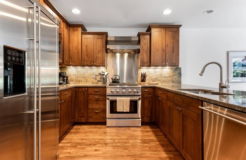 Eagle-Vail Casa | Come Enjoy Our 3000 Sq Ft Home & Built-In Hot Tub - Gather Up Your Family and Friends!