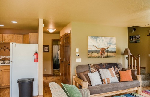 Hill City Cabina | Come enjoy Saddle Ridge!