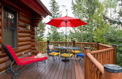 Granite Ridge Chalet De Esquí | Tarifas especiales de arte de principios de otoño para el 3 de septiembre - 31 de octubre de 2019