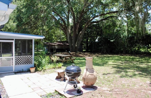 Ocklawaha Casa | Come experience “real Florida” at this pet friendly Silver Springs Hideaway!