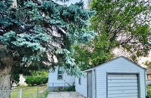 St. James Casa | Come in a large group/Sleeps 14/5 TVs