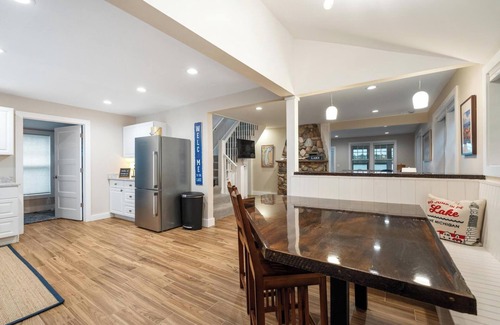 Oden Casa | Come Make Memories at the Blue Bird Lake House!