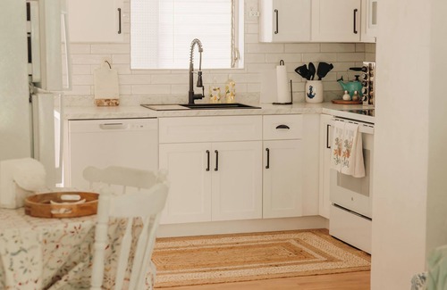 Lanark Village Condominio | Come relax in the forgotten coast of Florida *Winter Special*