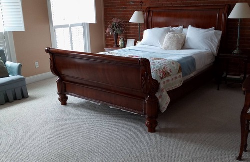 Louisiana Cama Y Desayuno | Come see what our Historical town has to offer!