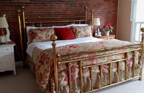 Louisiana Cama Y Desayuno | Come see what our Historical town has to offer!
