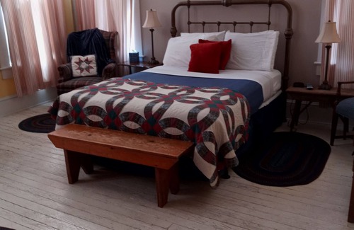 Louisiana Cama Y Desayuno | Come see what our Historical town has to offer!