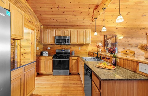 North Creek Condominio | Come stay at Alpine Lodge for amazing views!