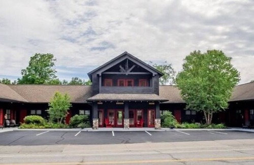North Creek Condominio | Come stay at Alpine Lodge for amazing views!