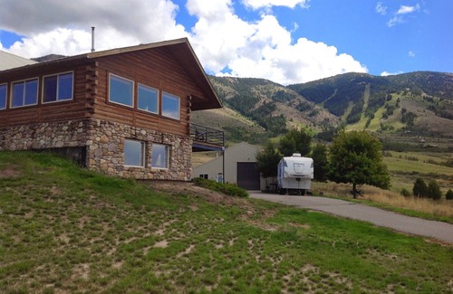 Inkom Cabina | ¡Alójate en McMinn Inn y disfruta de las vistas de Mountian!