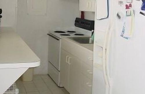 Bolongo Bay Condominio | Disfrute de su estancia en el paraíso! Disfrute de la Playa, Océano y piscina a pocos pasos del condominio!