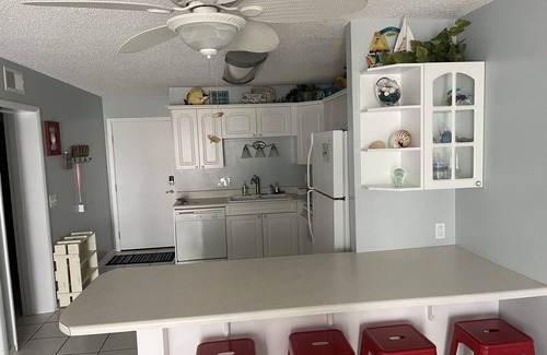 Winfield Condominio | Come stay in this 2 bedroom at Gulf Shores Plantation! Relaxation awaits you!