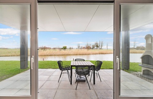 Witmarsum Casa | Comfort 4-person residence in the holiday park Landal Elfstedenhart