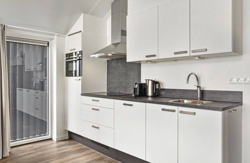 Blokzijl Casa | Comfort 4-person residence in the holiday park Landal Waterresort Blocksyl