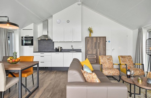 Blokzijl Casa | Comfort 4-person residence in the holiday park Landal Waterresort Blocksyl