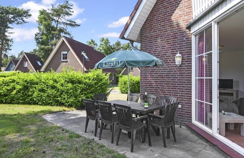 Dwergte Casa | Comfort 8-person bungalow in the holiday park Landal Dwergter Sand