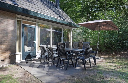 Nieuw-Milligen Casa | Comfort 8-person bungalow in the holiday park Landal Rabbit Hill
