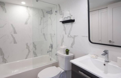 Hillsboro Beach Casa | Comfort and Convenience! Pets Allowed, Outdoor Pool, Near Beach