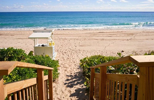 Hillsboro Beach Casa | Comfort and Convenience! Pets Allowed, Outdoor Pool, Near Beach