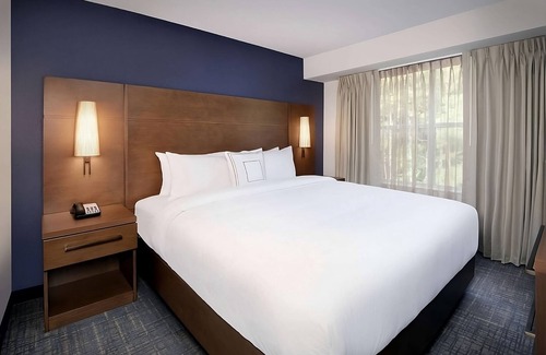 Alpharetta Complejo | Comfort and Convenience! Spacious Suite with Kitchen, Free Grab & Go Breakfast!