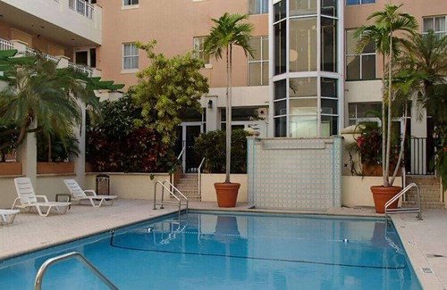 South Miami Casa | Comfort and Convenience in One Place! W/ Wi-Fi