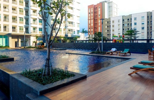 Pluit Apartamento | Comfort And Elegant 1Br Green Bay Condominium Apartment