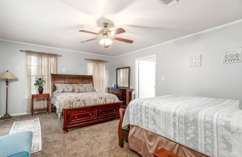 Pine Bluff Casa | Comfort and Joy
