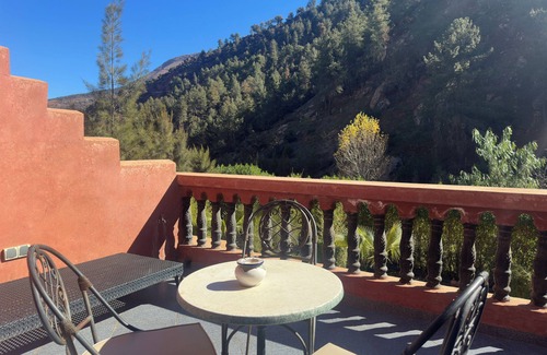 Oukaimeden Hotel | Estancia de Confort y Naturaleza en el Alto Atlas – Hotel Aurocher